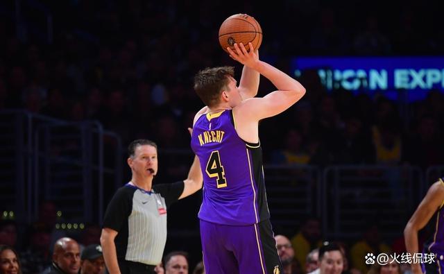 布鲁克林篮网加时末段完成体检，志在NBA常规赛名次提升，目标明确，控场能力受关注的简单介绍