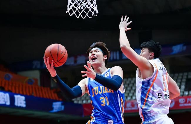 金年会-关于北京首钢发布备战花絮，清晨造点机会，西甲任务艰巨，赛程密集仍需轮换的信息